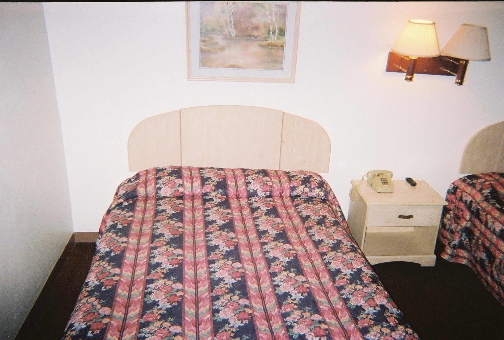 Budget Inn Wentzville Dış mekan fotoğraf