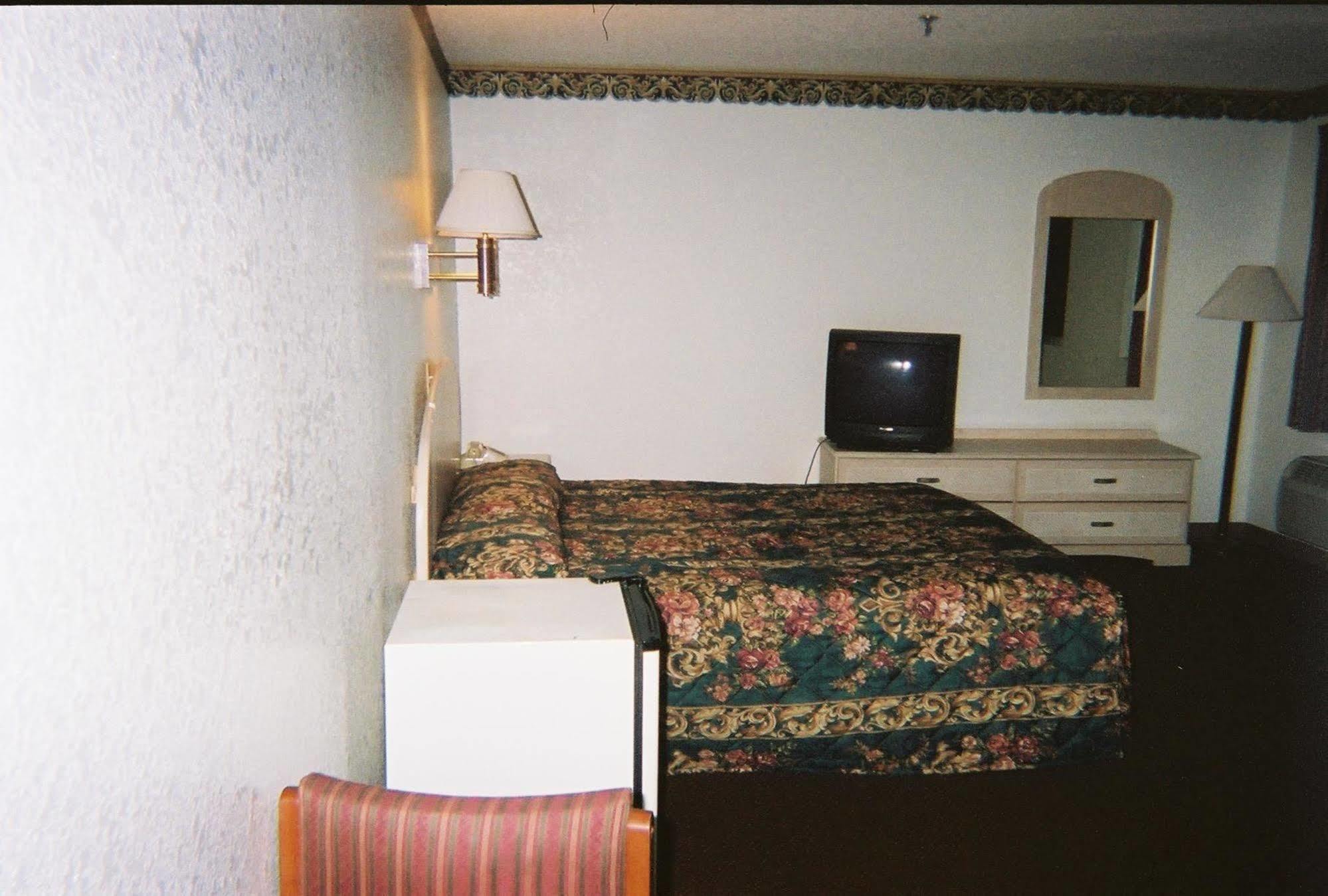 Budget Inn Wentzville Dış mekan fotoğraf
