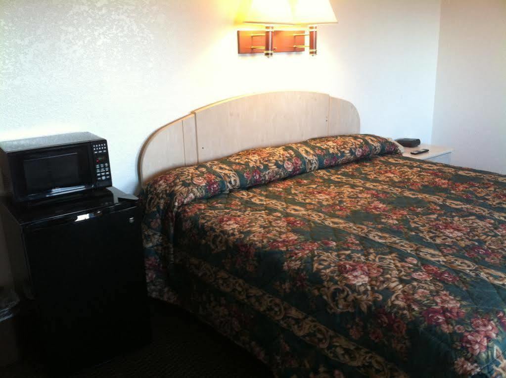 Budget Inn Wentzville Dış mekan fotoğraf